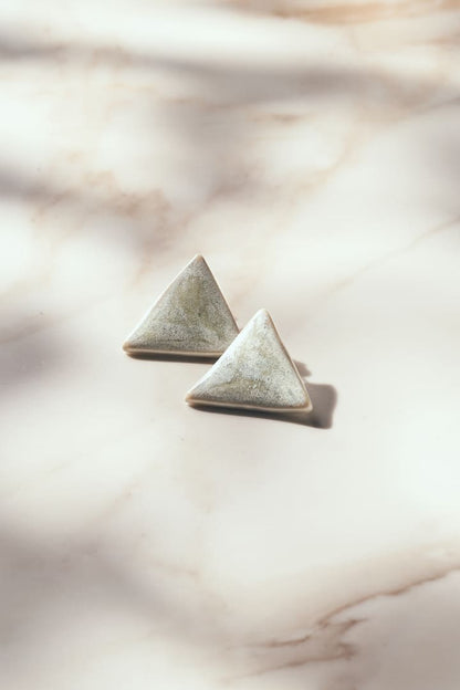 Pendientes Triángulo Blanco espuma
